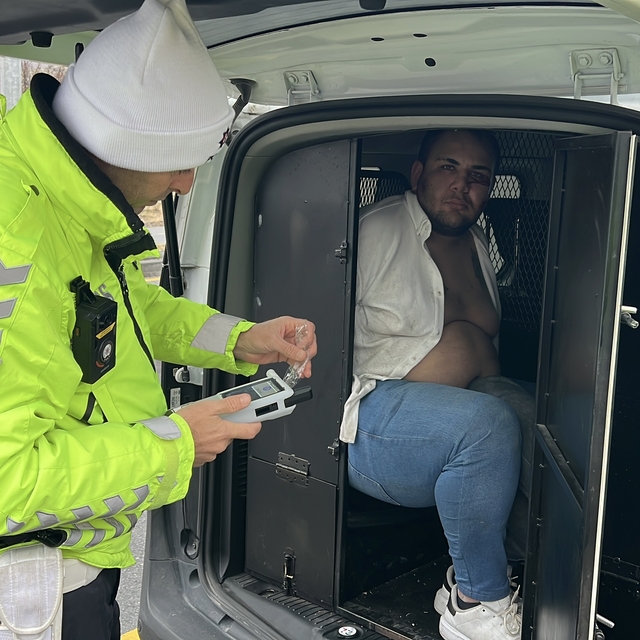 Polisten kaçan ehliyetsiz sürücü tutuklandı