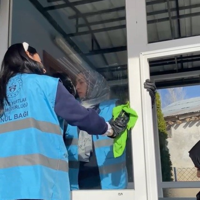 Erzincan'da yurt öğrencilerinden manevi dokunuş