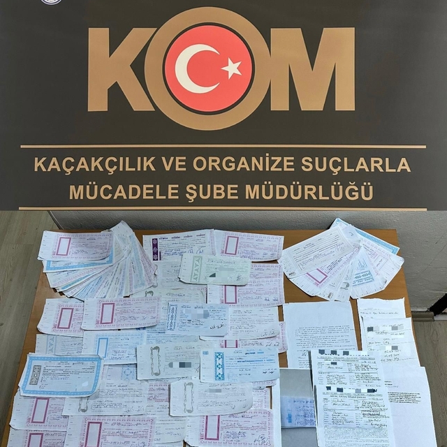 Mersin'de tefecilik operasyonu: 8 gözaltı