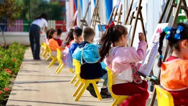 Didim'de kreş öğrencilerinden resim etkinliği