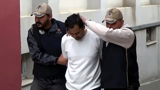 Firari FETÖ hükümlüsü, saklandığı evde yakalandı