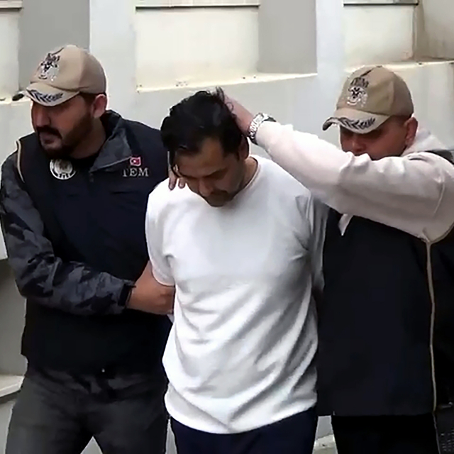 Firari FETÖ hükümlüsü, saklandığı evde yakalandı