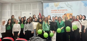 Kütahya'da Sosyal Hizmet Topluluğu'ndan "Bağımlılık Türleri ve Sosyal Hizme...