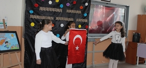 Altıntaş'ta "Çocuk Şiirleri Okumaları" etkinliği düzenlendi