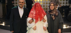 Down sendromlu Şevval'in düğün ve gelinlik hayali gerçek oldu
Elazığ Beledi...