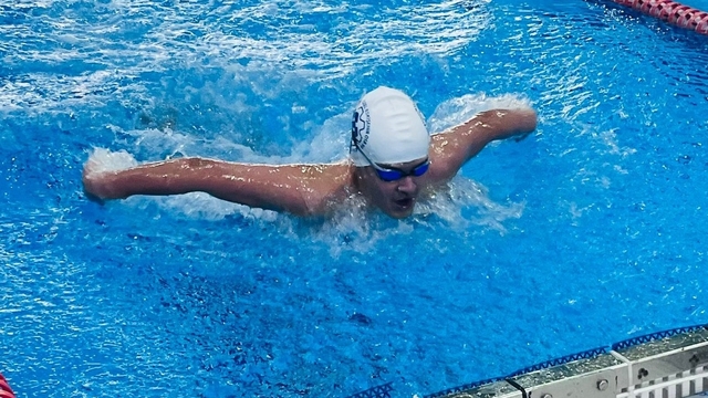 'Okul Sporları Gençler İl Birinciliği Yüzme' müsabakaları sürüyor