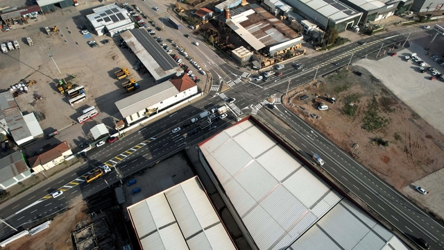 Başiskele Kullar'da kavşak düzenlemesi yapıldı