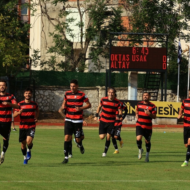 Uşakspor kadro krizinde