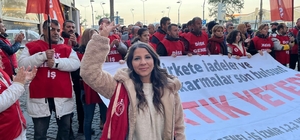 İzmir Büyükşehir işçileri "Masa kurulmazsa mücadele büyüyecek"