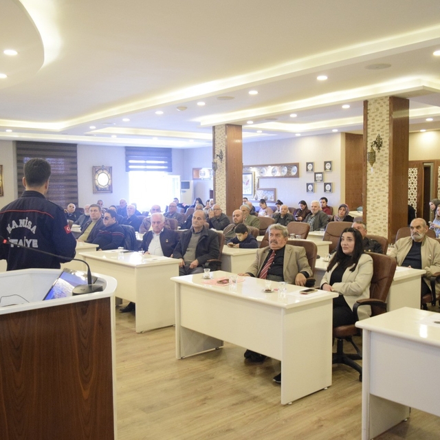 Şehzadeler'de şehit yakınları ve gazilere afet farkındalık eğitimi