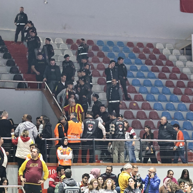 Göztepe'den voleybolda bilet jesti