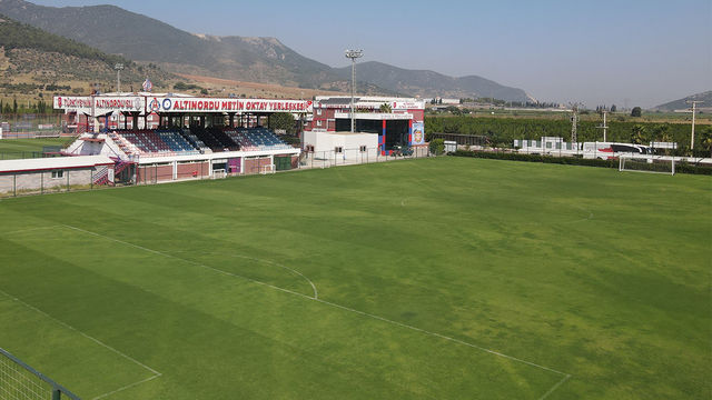 İzmirspor'a Altınordu eli uzandı