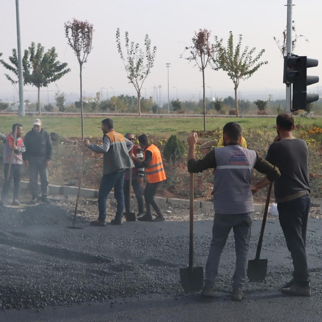 Büyükşehir Belediyesi'nden kent genelinde asfalt çalışması