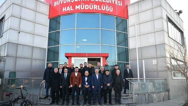 Başkan Büyükkılıç, Hal Kompleksi'ni ziyaret etti