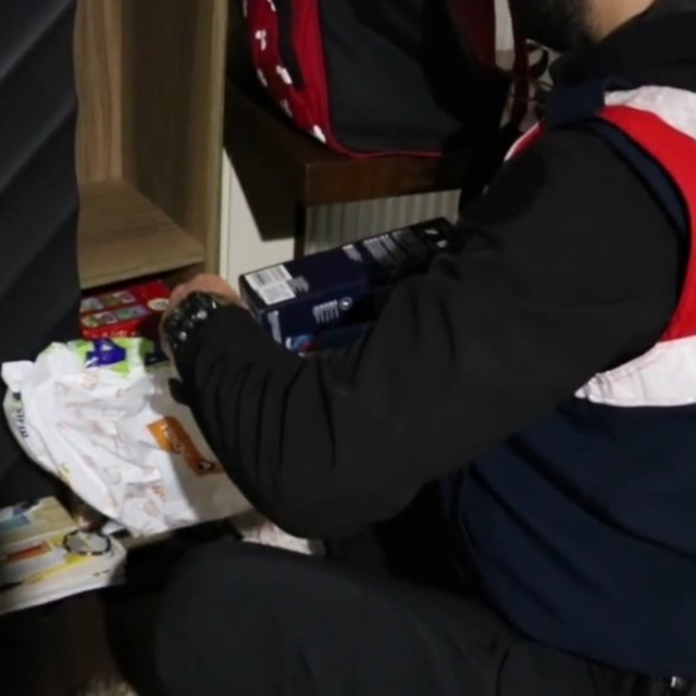 Mersin'de sosyal medya dolandırıcılarına jandarma operasyonu