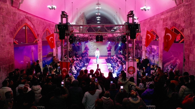 "Zamanın ve Zarafetin İzinde: Niğde" sergisi açıldı