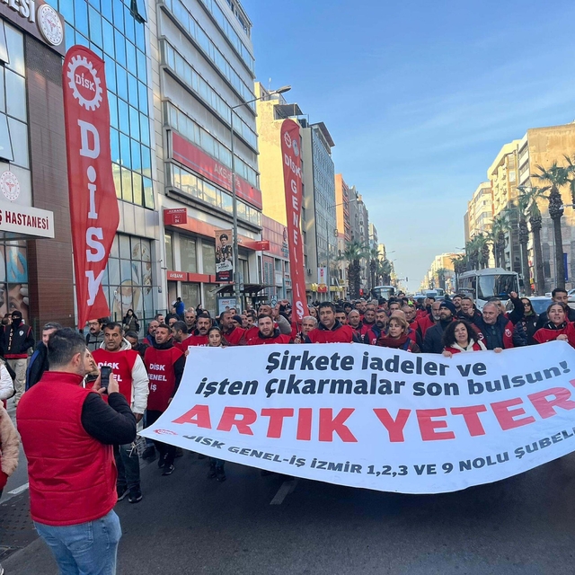 İzmir'de işçilerin eylemi 3'üncü günde devam ediyor