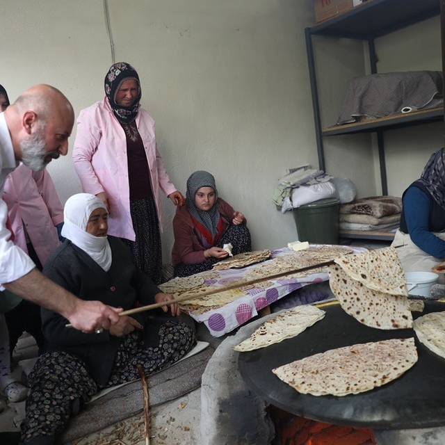 Başkan Çolakbayrakdar: "Köy kimliğini koruyan, geleceğe nefes olan projeler...