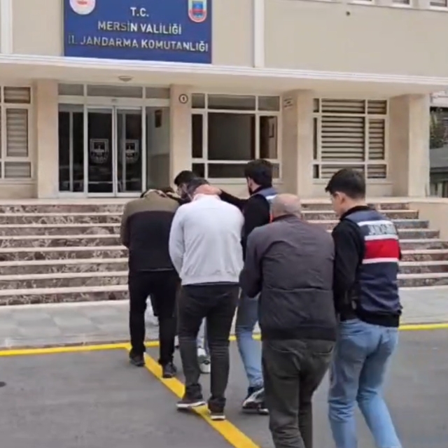 Sahte ilanla dolandırıcılık yapan 5 şüpheli tutuklandı