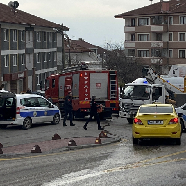 İş merkezinin kazan dairesinde çıkan yangın büyümeden söndürüldü