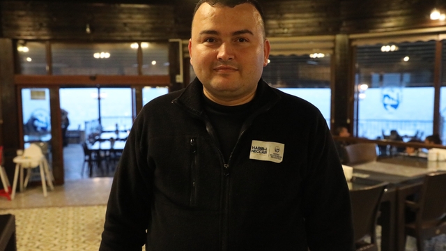 Garson, nefes borusuna yemek kaçan müşteriyi Heimlich manevrasıyla kurtardı