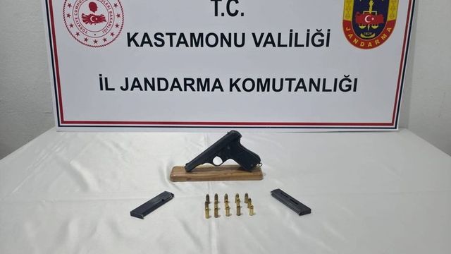 Kastamonu'da ruhsatsız silah operasyonunda 5 zanlı yakalandı