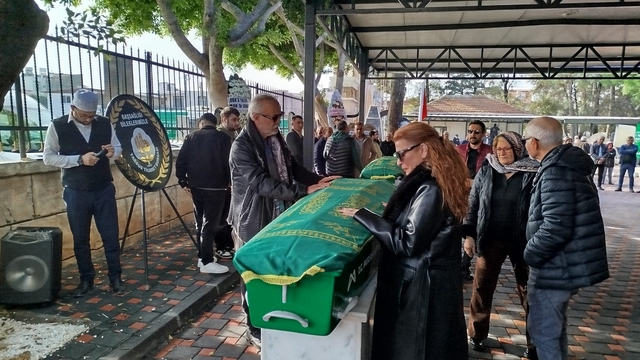 Oyuncu Levent Özdilek'in acı günü  (2)