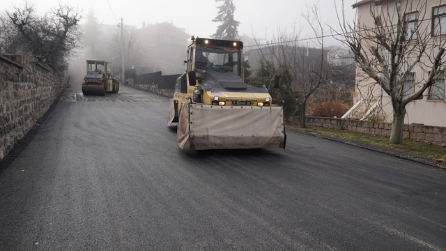 Melikgazi'de Hisarcık Mahallesi'ndeki sıcak asfalt ve yol yapım çalışmaları tamamlandı