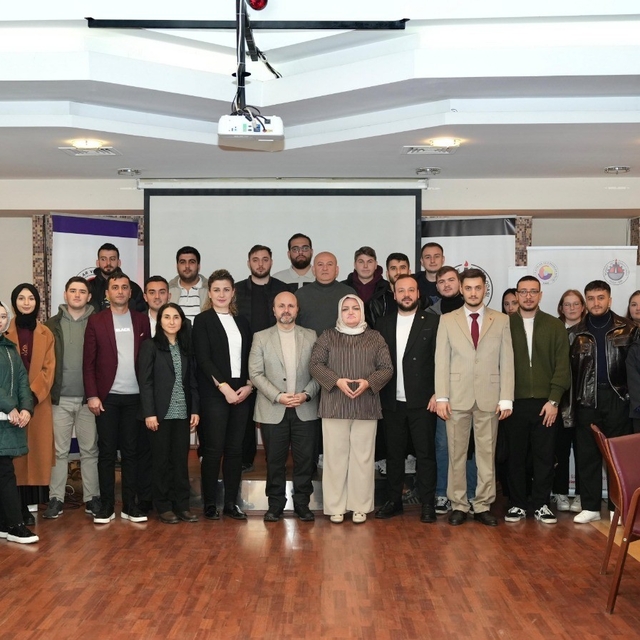 Sigortacılık öğrencileri sektör temsilcileriyle bir araya geldi