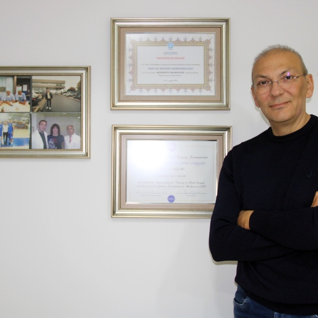 Prof. Dr. Karalezli: "Gençlerde diz ağrısı önemlidir""