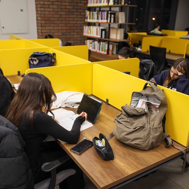 Başiskele'deki merkez öğrencilere konforlu çalışma ortamı sunuyor