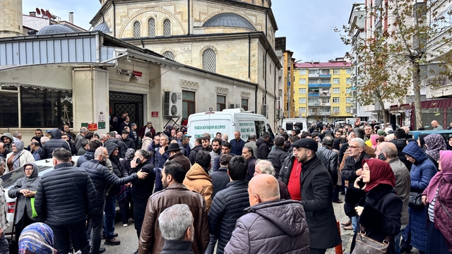 Evde temizlik yaparken fenalaşan genç kadın hayatını kaybetti