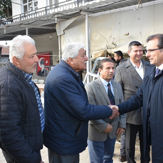 Salihli Kaymakamı Güldoğan, üç mahallede sorunları yerinde dinledi