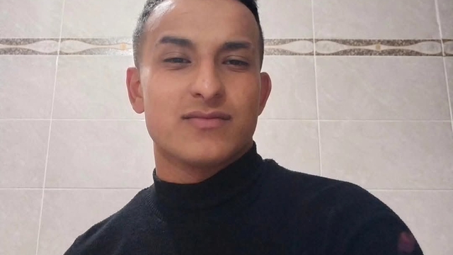 Devrilen motosikletin sürücüsü uyarı tabelasına çarpıp su kanalına düşerek öldü