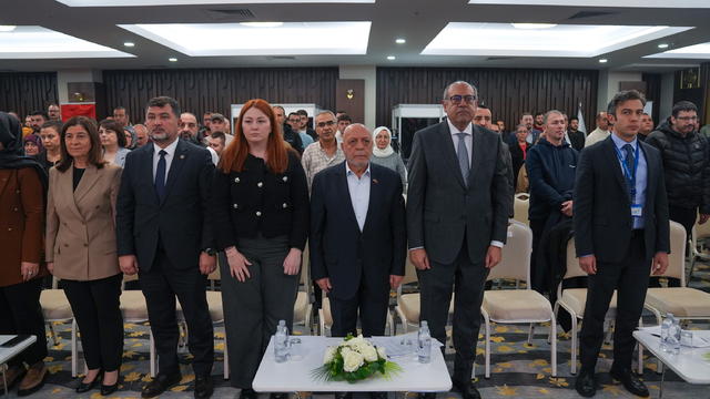 HAK-İŞ, "Sendikal Bakış Açısıyla Engelli Bireyler İçin Güçlü Bir Gelecek Çalıştayı" düzenledi