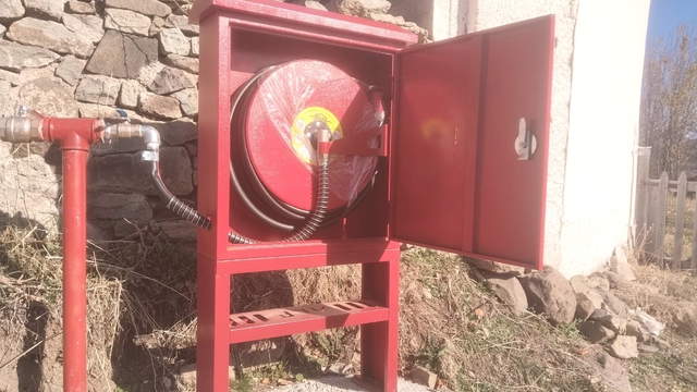 Alucra'da bir köyde yangın hidrantları kuruldu