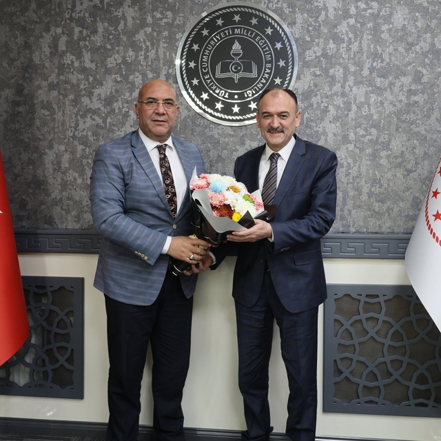 Van İl Millî Eğitim Müdürü Çandıroğlu görevine başladı