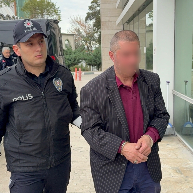 Büfeden 15 bin liralık kazı-kazan hırsızlığı