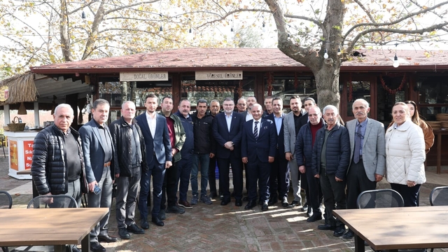 AK Parti İzmir İl Başkanı Saygılı'dan  Selçuk'ta TOKİ müjdesini verdi
Saygılı: "Anahtarlar Ocak ayında teslim edilmeye başlanıyor"