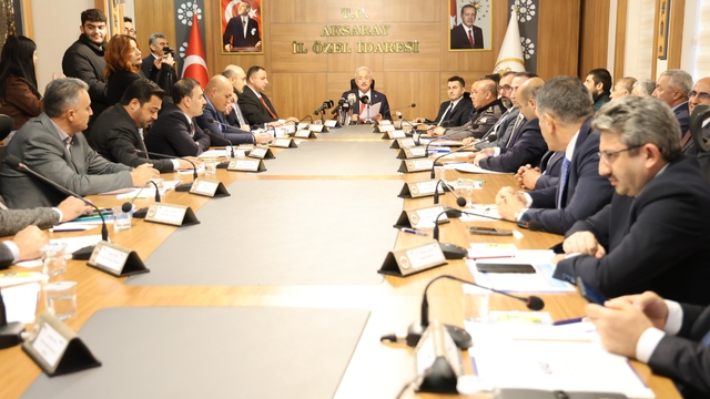 Aksaray'da bin 100 personel kış tedbiri görevine hazır