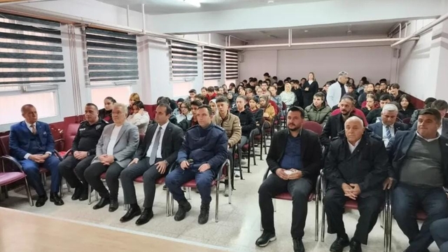 Saimbeyli'de "Dünya İnsan Hakları Günü" programı düzenlendi