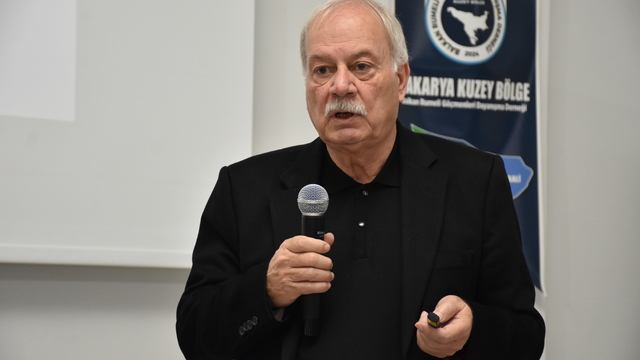 Sakarya'da "Balkanlar, Yunanistan ve Ferizli" söyleşisi düzenlendi