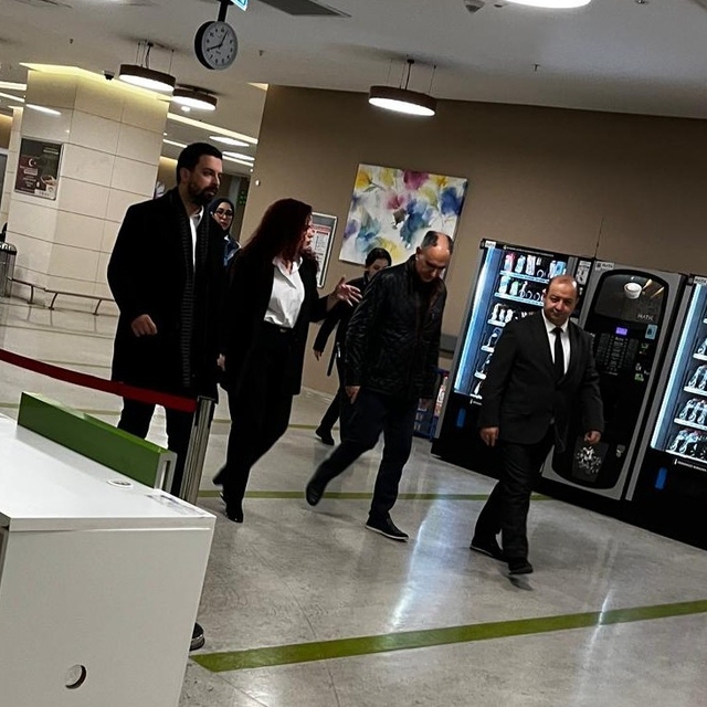 Vali Özkan'dan tedavisi süren Başkan Durbay'a ziyaret