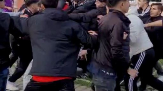 Liseler arası futbol turnuvasında öğretmen darbedildi; 2 öğrenciye gözaltı