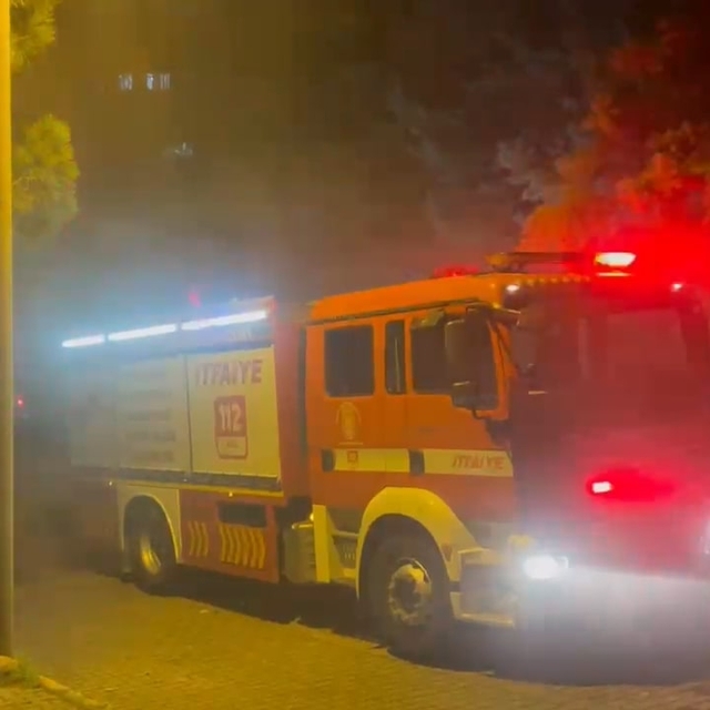 Balıkesir'de restoranda yangın: 2 kişi dumandan etkilendi