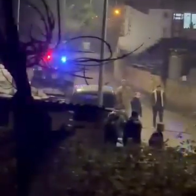 Silahlı kavga sırasında iki ateş arasında kalan kişi hayatını kaybetti