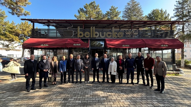 Doğanşehir'de öğrenciler ve protokol üyeleri kahvaltıda buluştu