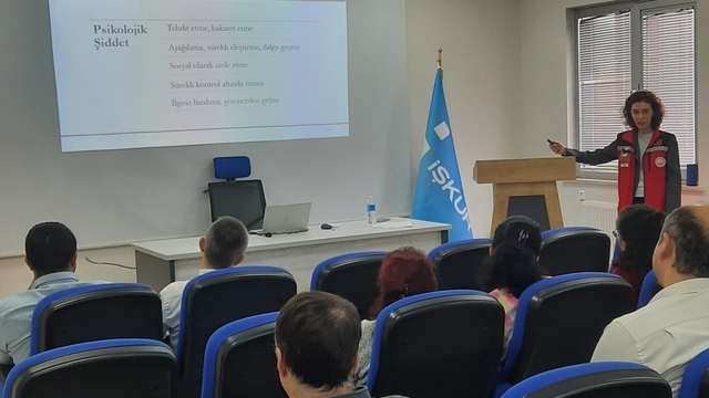 Kırklareli'nde kadına karşı şiddetle mücadele eğitimleri sürüyor