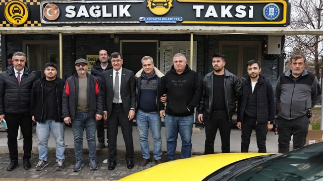 Kütahya Belediye Başkanı Kahveci, taksici esnafıyla bir araya geldi