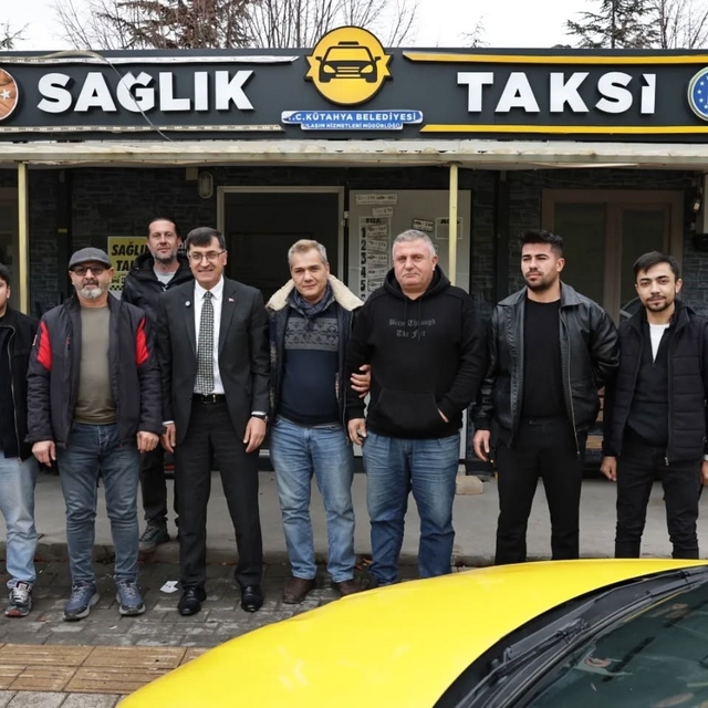Kütahya Belediye Başkanı Kahveci, taksici esnafıyla bir araya geldi
